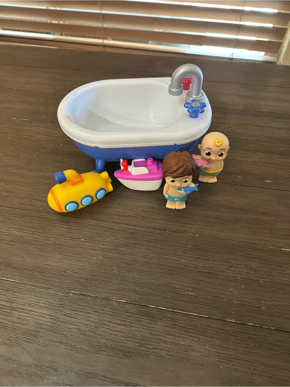 Coco Melon Musical Bathtime Playset